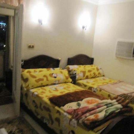 City Plaza Hostel Il Il Cairo Esterno foto