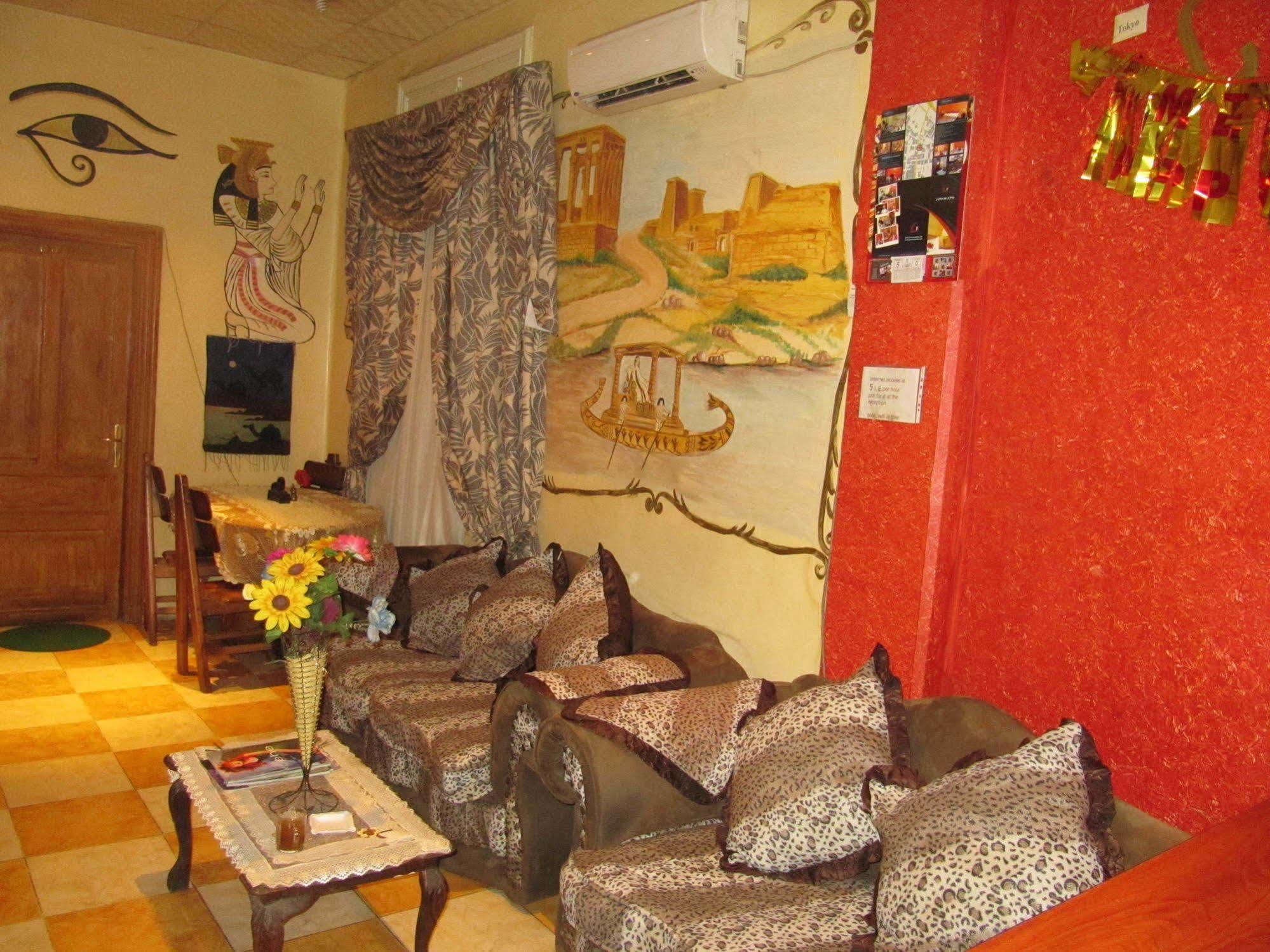 City Plaza Hostel Il Il Cairo Esterno foto